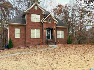 6490 White Oak Ln, Hueytown, AL 35023