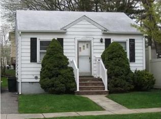 14 Colon St, Staten Island, NY 10312