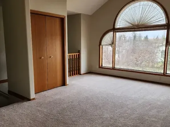 4502 54th Ave #2, Olds, AB T4H 1B9