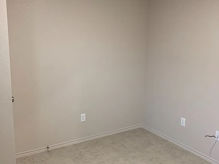 2432 FM 1113 — Photo 15