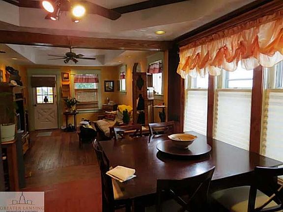 5th image of 306 N Magnolia Ave