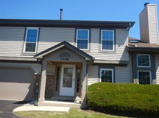 3S022 Timber Dr, Warrenville, IL 60555