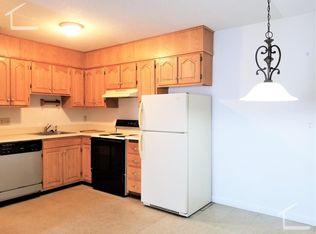 96 Sutherland Rd APT 12A, Brighton, MA 02135