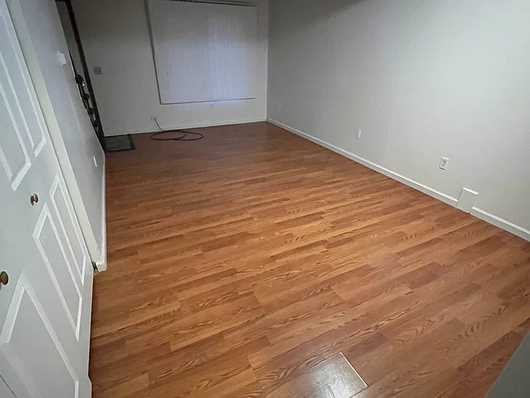 4525 Main St #C5 — Photo 2