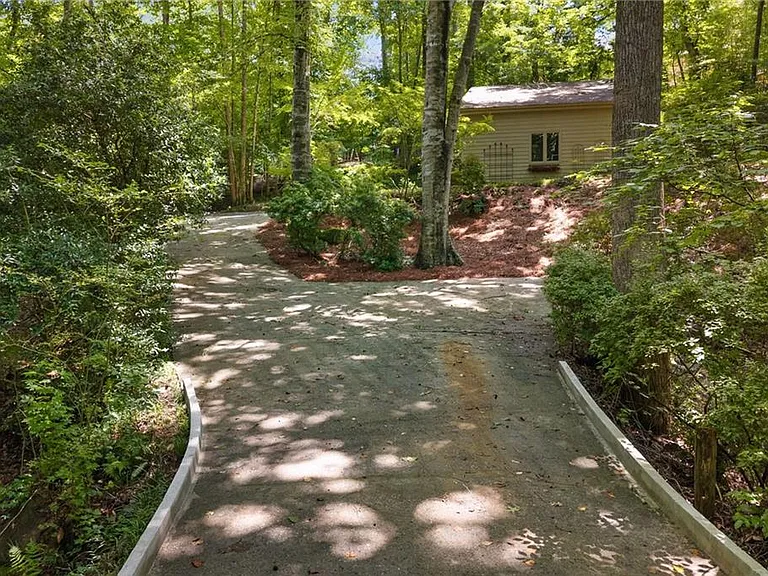 570 Idlewood Dr NW — Photo 39