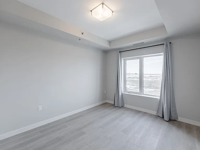 15 Refinery Way — Photo 52