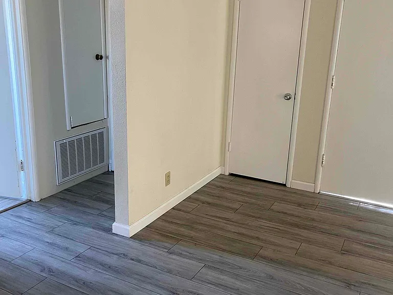 129 Pioneer Ave — Photo 14