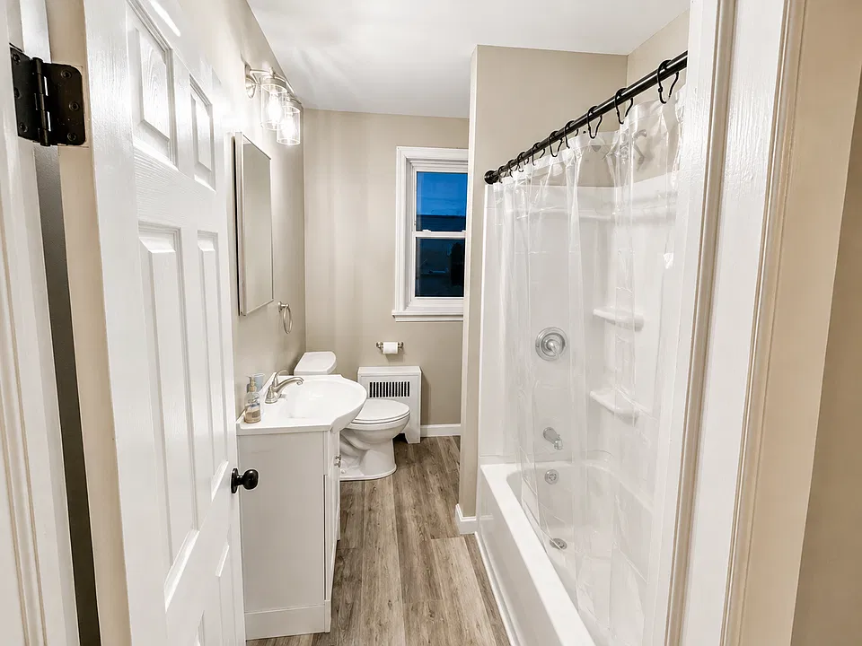 Bathroom with tub