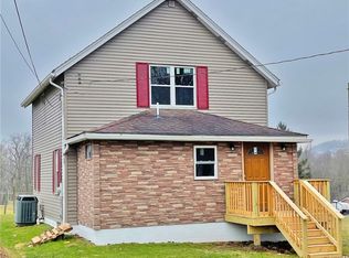 1136 Pleasant View Dr, Vandergrift, PA 15690