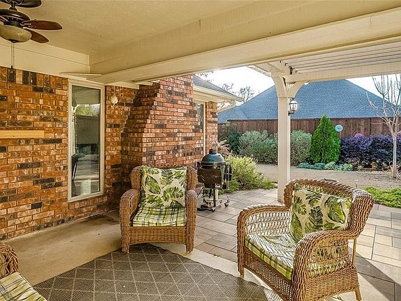 5th image of 813 Muirfield Dr
