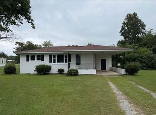 6166 Sandy Creek Rd, Stedman, NC 28391