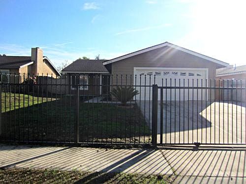 1st image of 16075 Jackson Dr