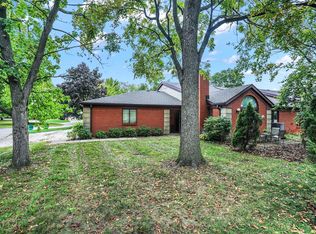 9351 Oak Run Cir, Indianapolis, IN
