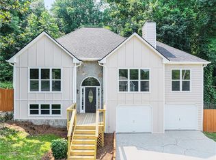 6213 Ivy Springs Dr, Flowery Branch, GA 30542