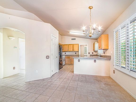 3rd image of Pm307 W Bluffs Peak Ct #2589