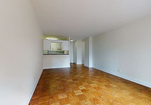 5th image of 400 E 71st St APT 11S