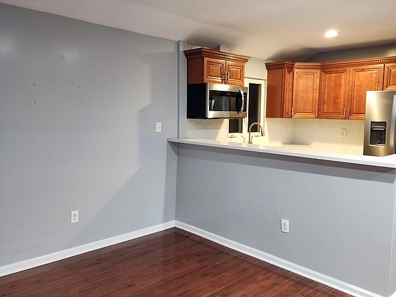 4th image of 192-15 120th Ave #2