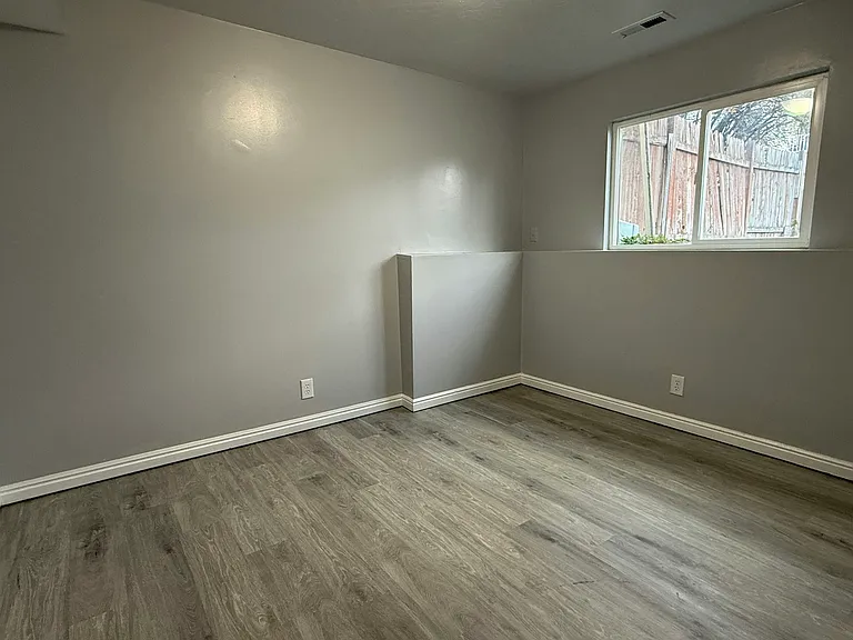 3556 S 8150 W — Photo 8