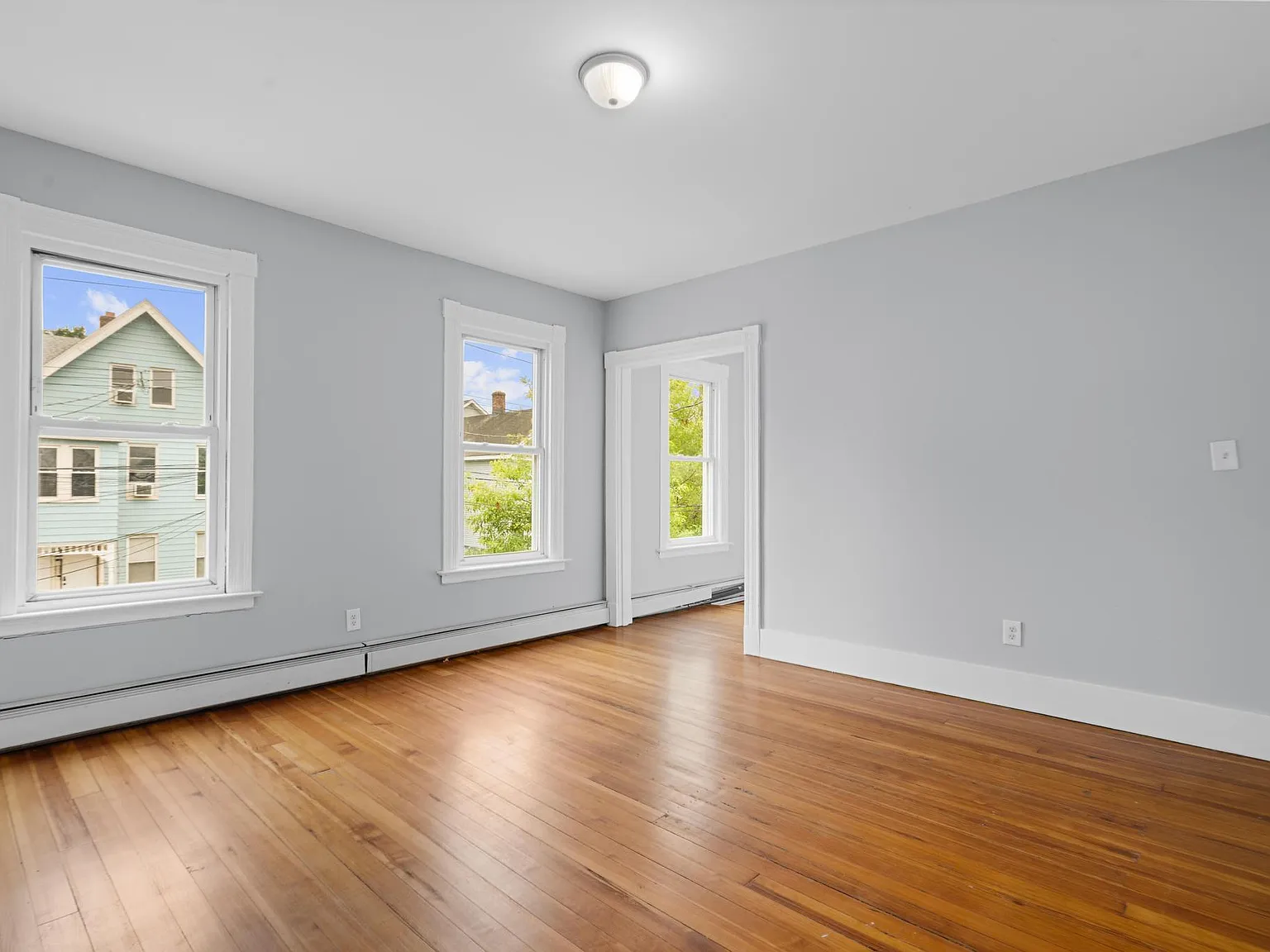 354 Poplar Street - 2 — Photo 4