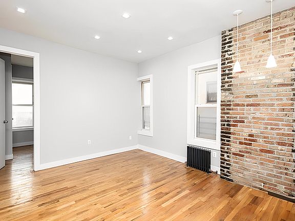 3rd image of 644 Lafayette Ave APT 4
