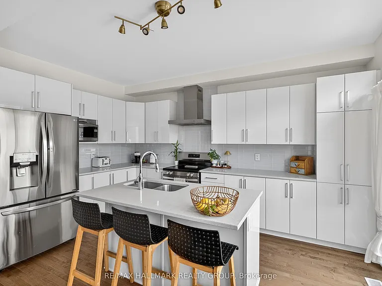 709 Samantha Eastop Ave — Photo 10