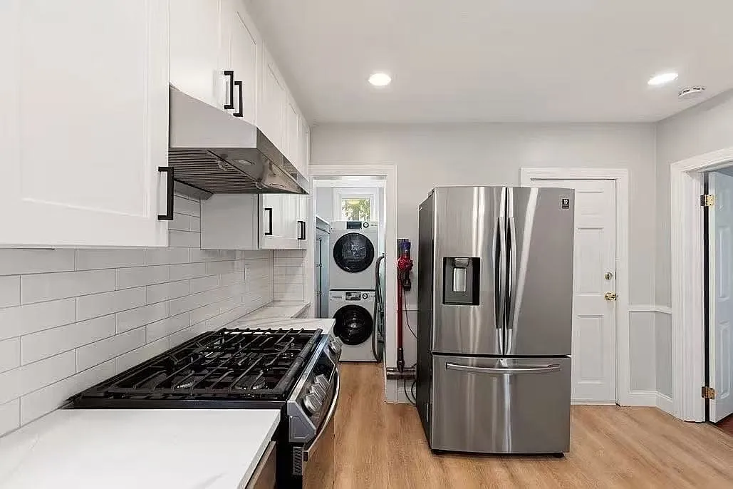 47 Litchfield St — Photo 2