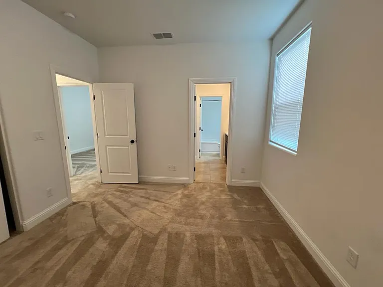 1335 Orchid Ct — Photo 13