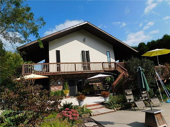2nd image of 419 Jefferson Dr