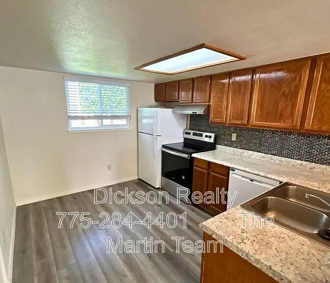 3673 Grant Dr #C — Photo 3