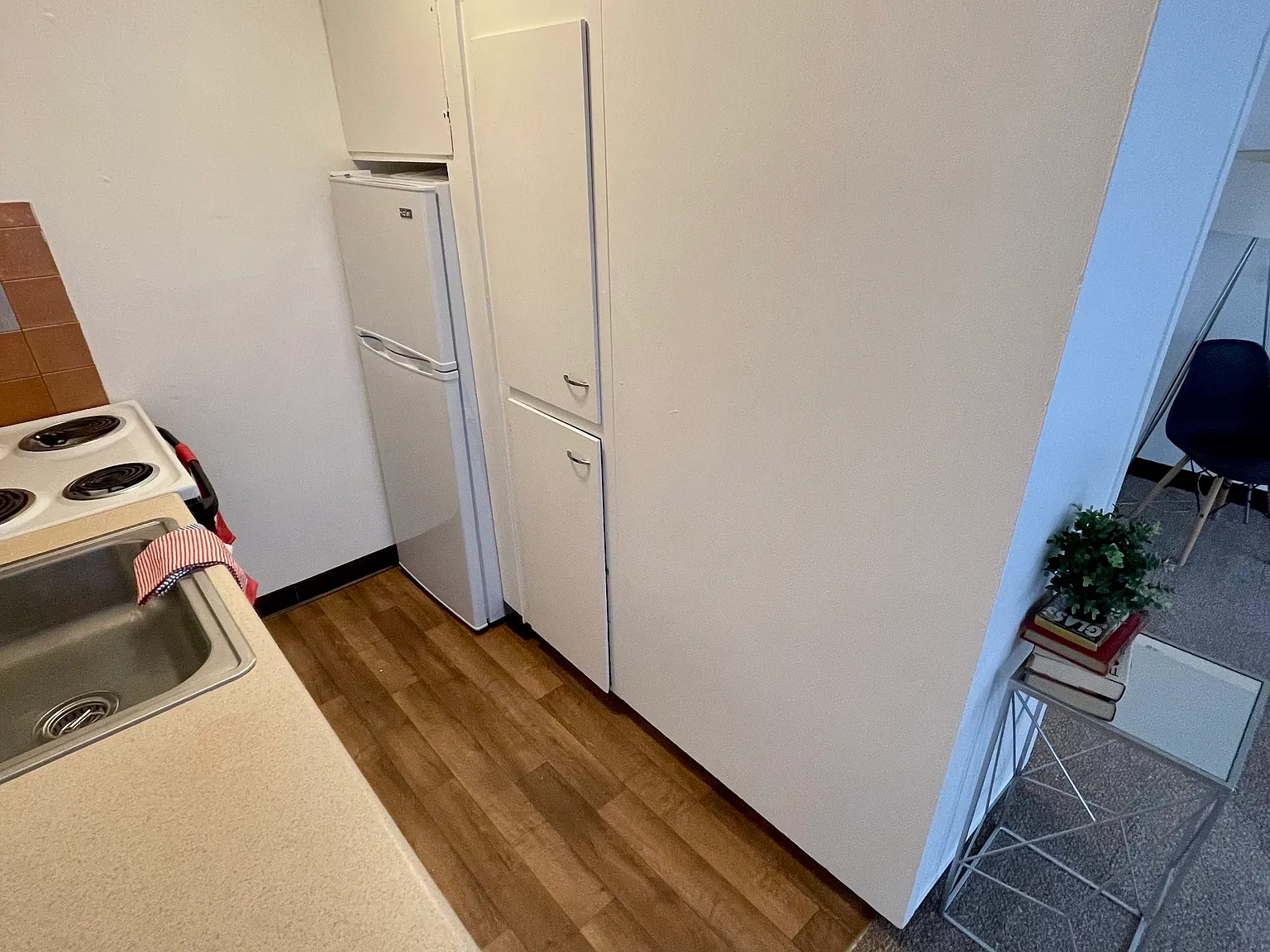 Studio, $1,225 — Photo 4