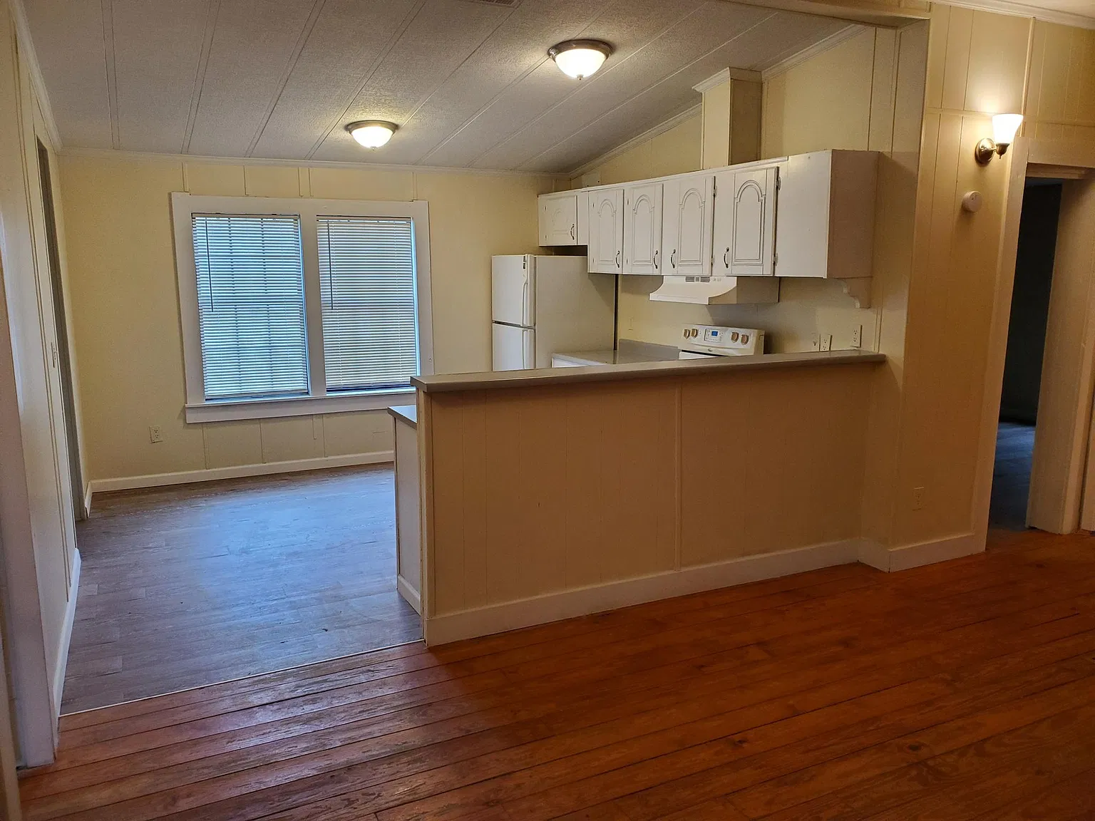 3 bed, 1344 sqft, $1,500 — Photo 4