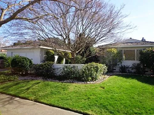 22354 Riverside Dr photo 1