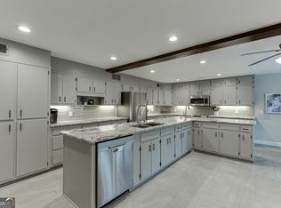 5984 Dolvin Ln, Buford, GA 30518
