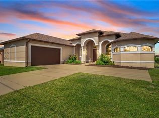 2903 Gleason Pkwy, Cape Coral, FL 33914
