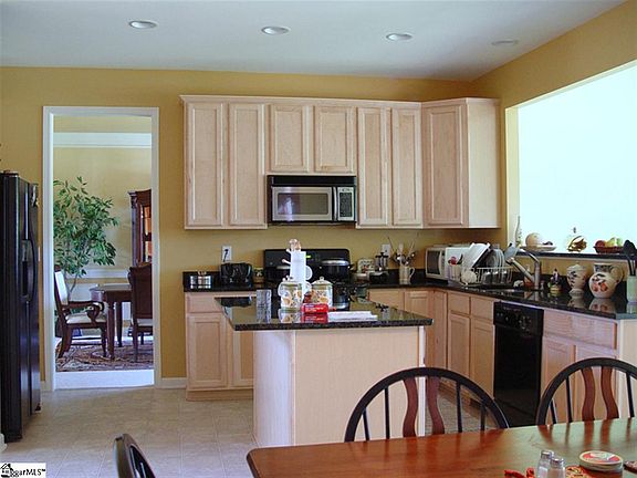 4th image of 1208 Carriage Park Cir