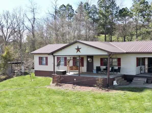 2404 Neighborhood Rd, Gallipolis, OH 45631