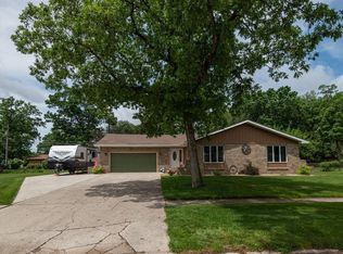 616 Birch St NW, Demotte, IN 46310