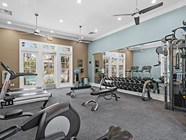 Hills of Valencia Apartments — Photo 6