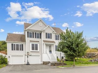 37 Osborne Hill Dr, Salem, MA 01970