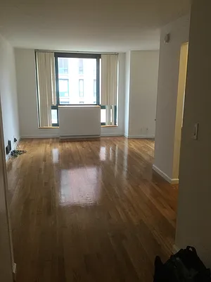 Rented by Michael W Gunzburg, LREB | media 22