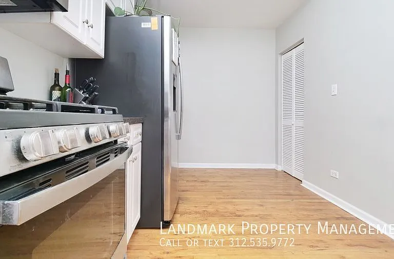 4537 S King Dr #3 — Photo 5