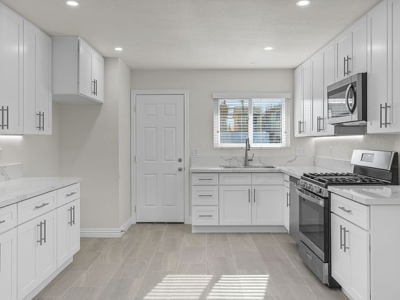 5th image of 18311 Patterson Ln APT 1