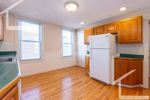 25 Fairbanks St #3 Photo 1