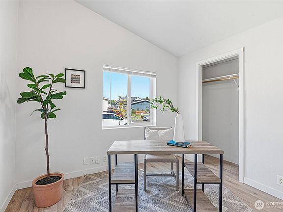 5th image of 5111 NE 144th Avenue