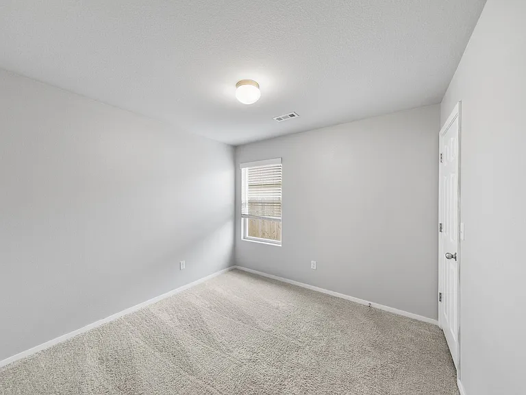 1650 King Rd — Photo 16