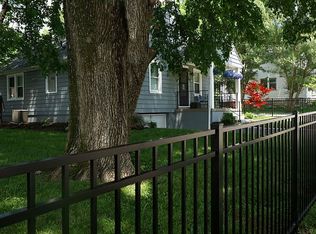 6852 Buckingham Pl, Cincinnati, OH 45227