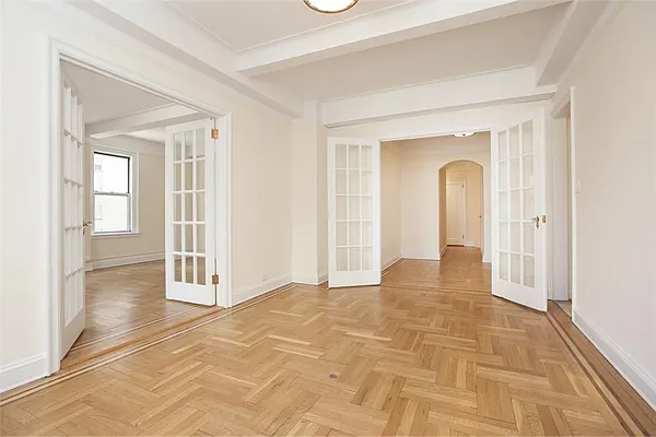 Rented by R New York | media 8