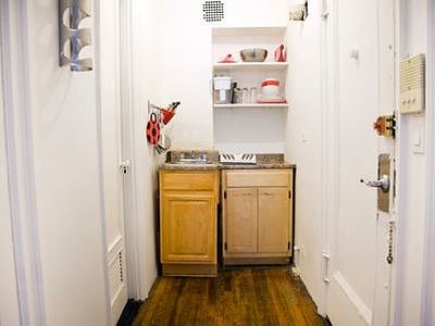 5th image of 305 E 44th St APT 2C