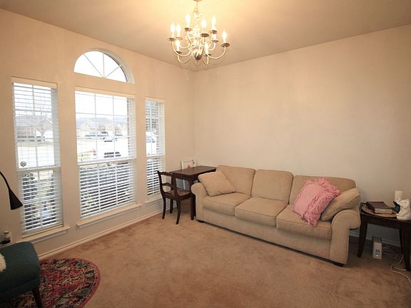 2nd image of 9529 Navarro St