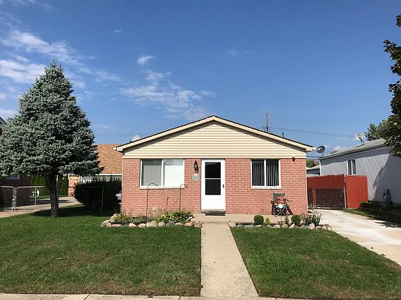 3rd image of 20225 Macel St
